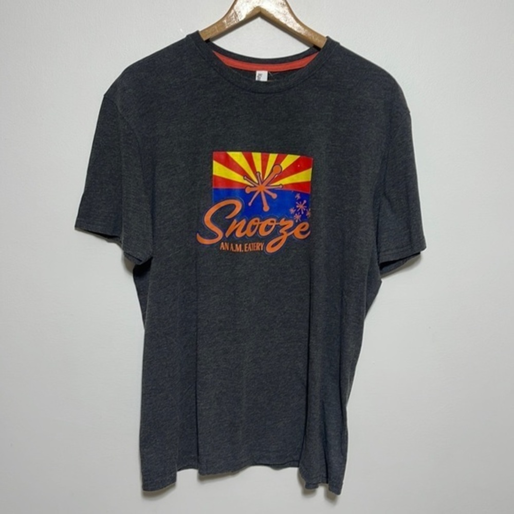 Snooze breakfast eatery t shirt men’s size XL